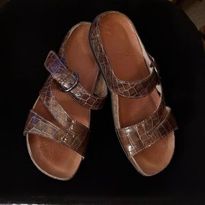 Faux crocodile leather sandals